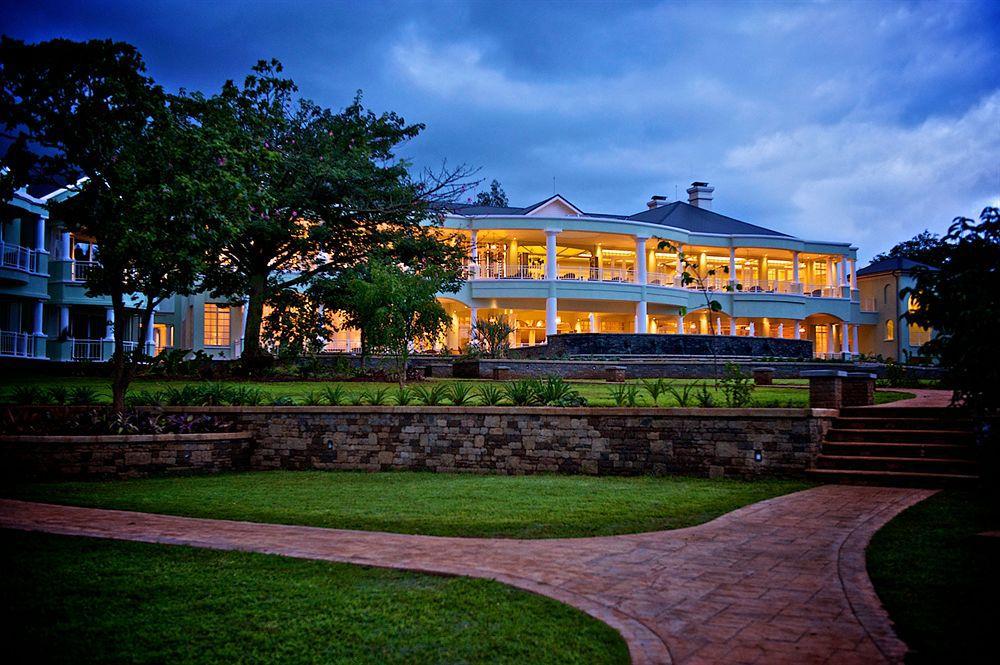 Hotel Hemingways Nairobi Extérieur photo