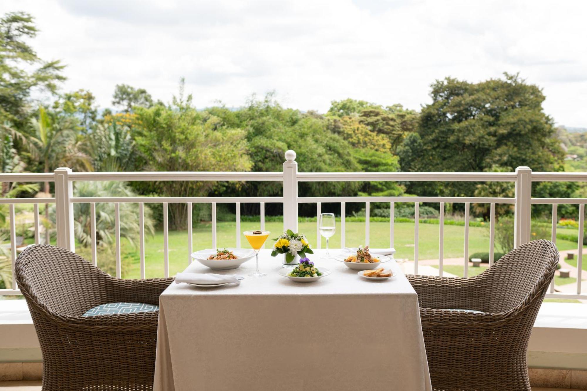 Hotel Hemingways Nairobi Extérieur photo