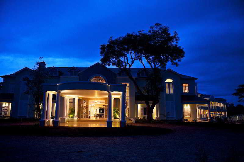 Hotel Hemingways Nairobi Extérieur photo